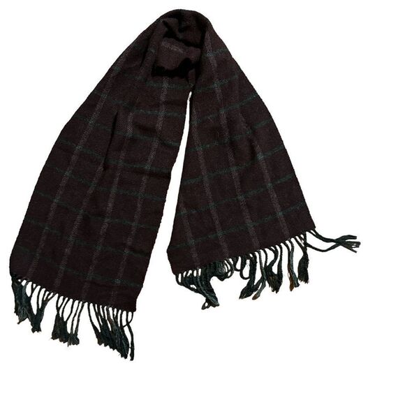 Beautiful plaid scarf with fringe
Great condition - Picture 1 of 2